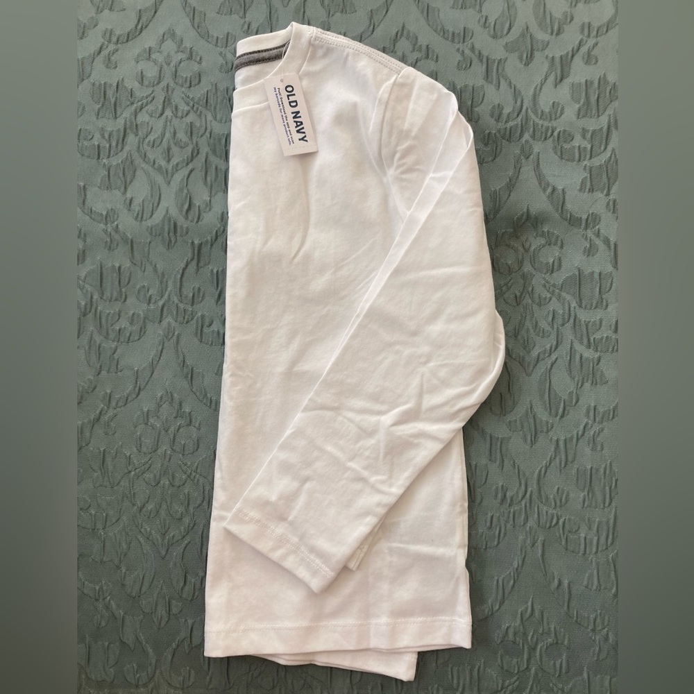 Old Navy | NWT Kids Casual White Long Sleeve Shirt - Picture 2 of 4